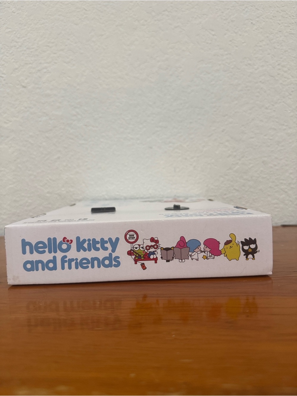 New Hello Kitty Clock Tabletop - Picture 3 of 9